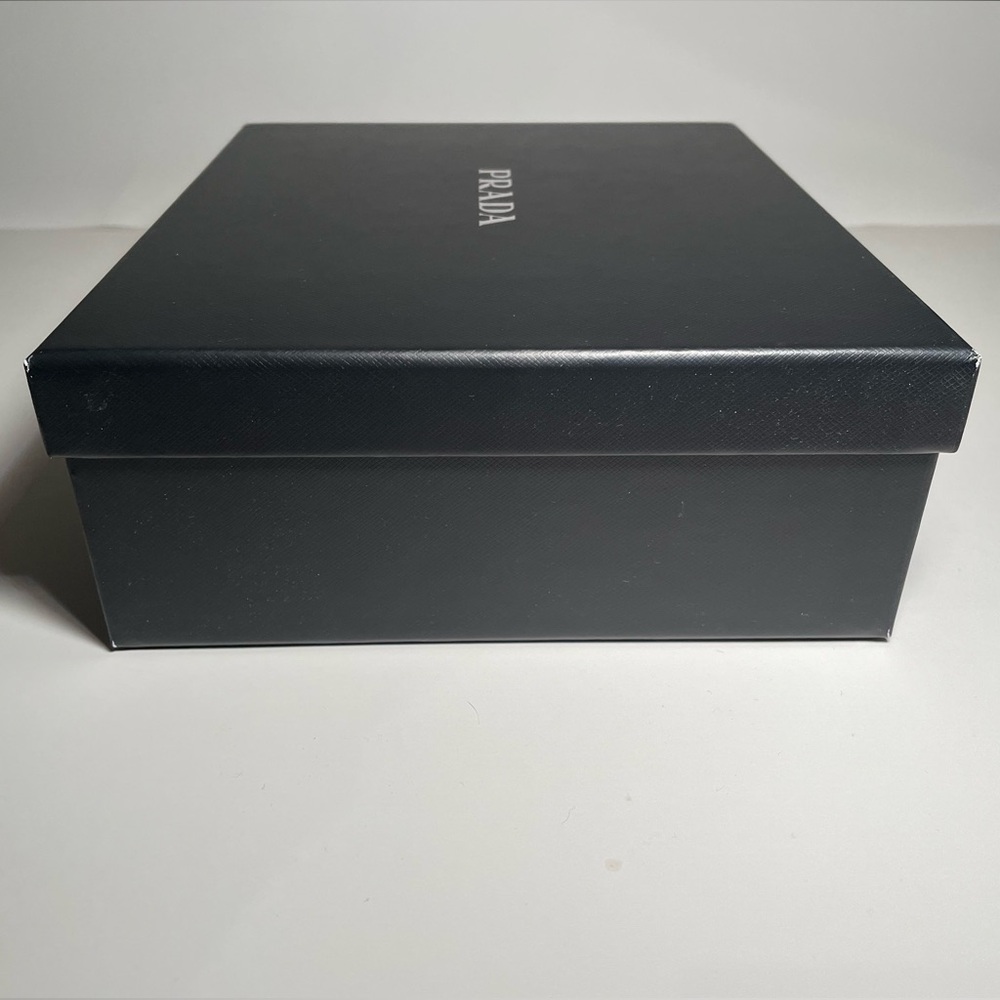 New, PRADA , boxes (one) - Picture 7 of 9